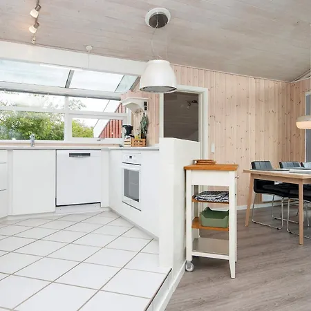 Holiday home 6 Person In Bjert Binderup Strand