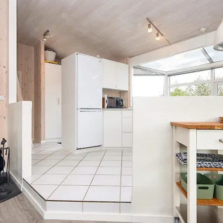 6 Person In Bjert-by Traum * Binderup Strand