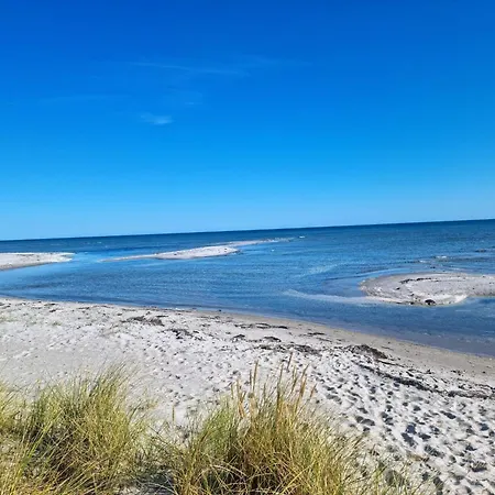 6 Person In Bjert Feriehus Binderup Strand