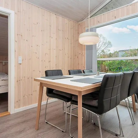 6 Person In Bjert Tatil Evi Binderup Strand