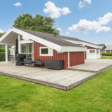 6 Person In Bjert Tatil Evi Binderup Strand